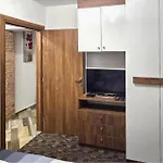 1 Bedroom Awesome In アパート *