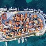 Apartment 1 Bedroom Awesome In Vodice
