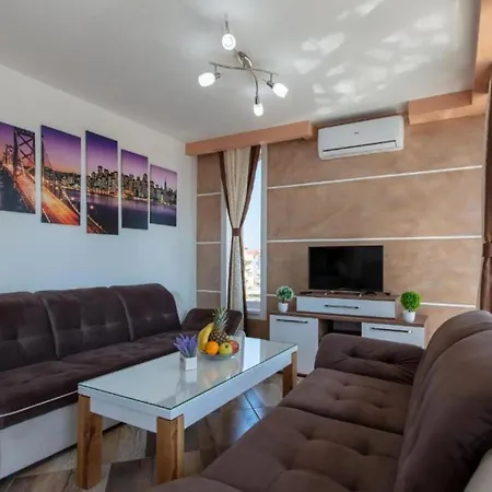 דירה Awesome In With Wifi