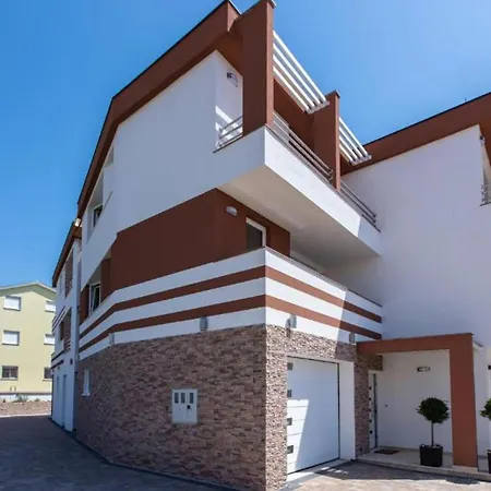 1 Bedroom Awesome In
