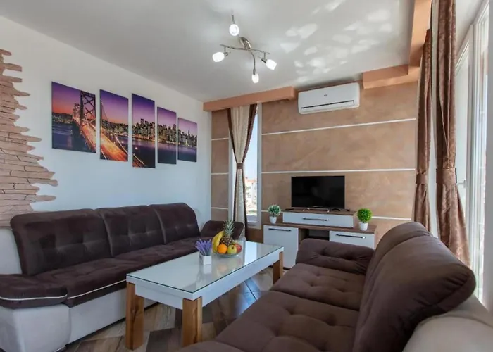 Apartament Awesome In With Wifi